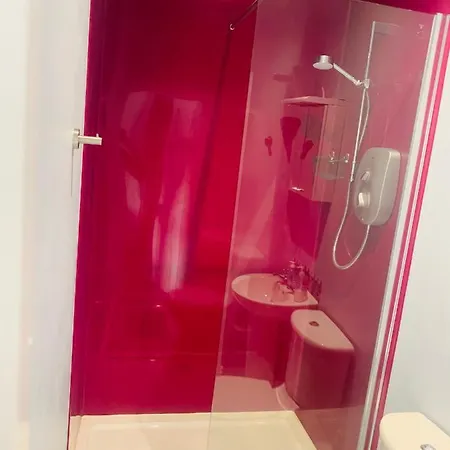 Minster Hub - 2 Min Walk 2 Minster! 3*