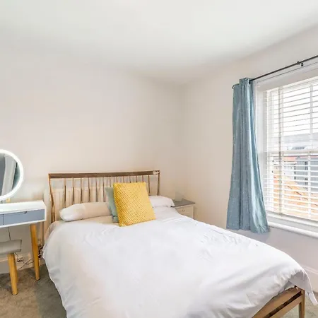 Minster Hub - 2 Min Walk 2 Minster!